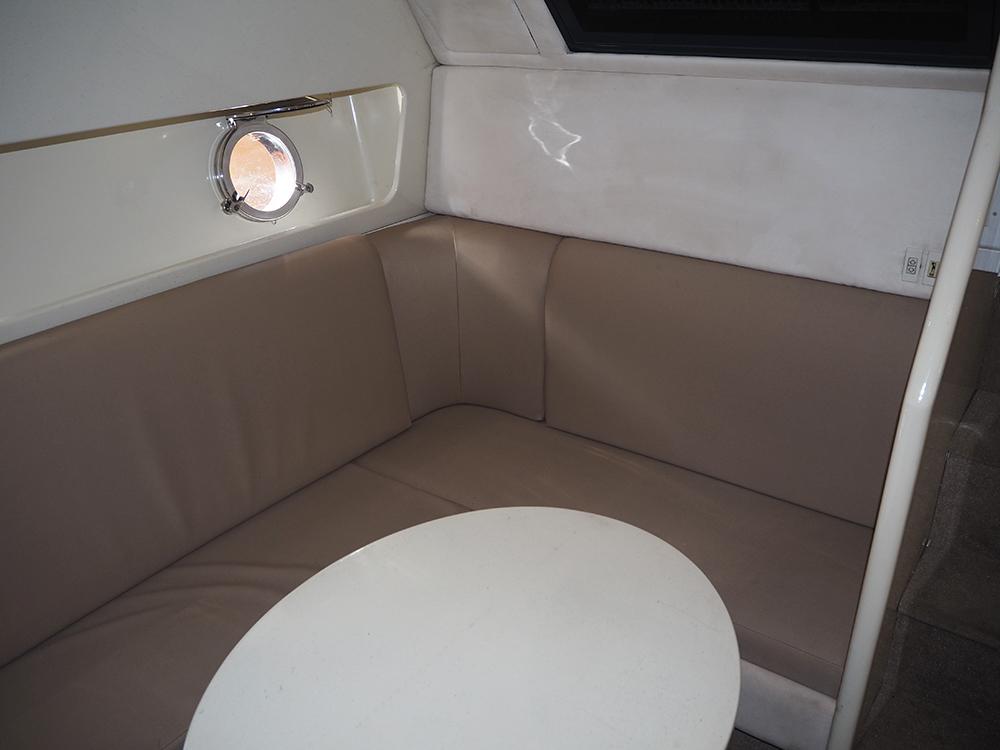 Saloon, Accommodation